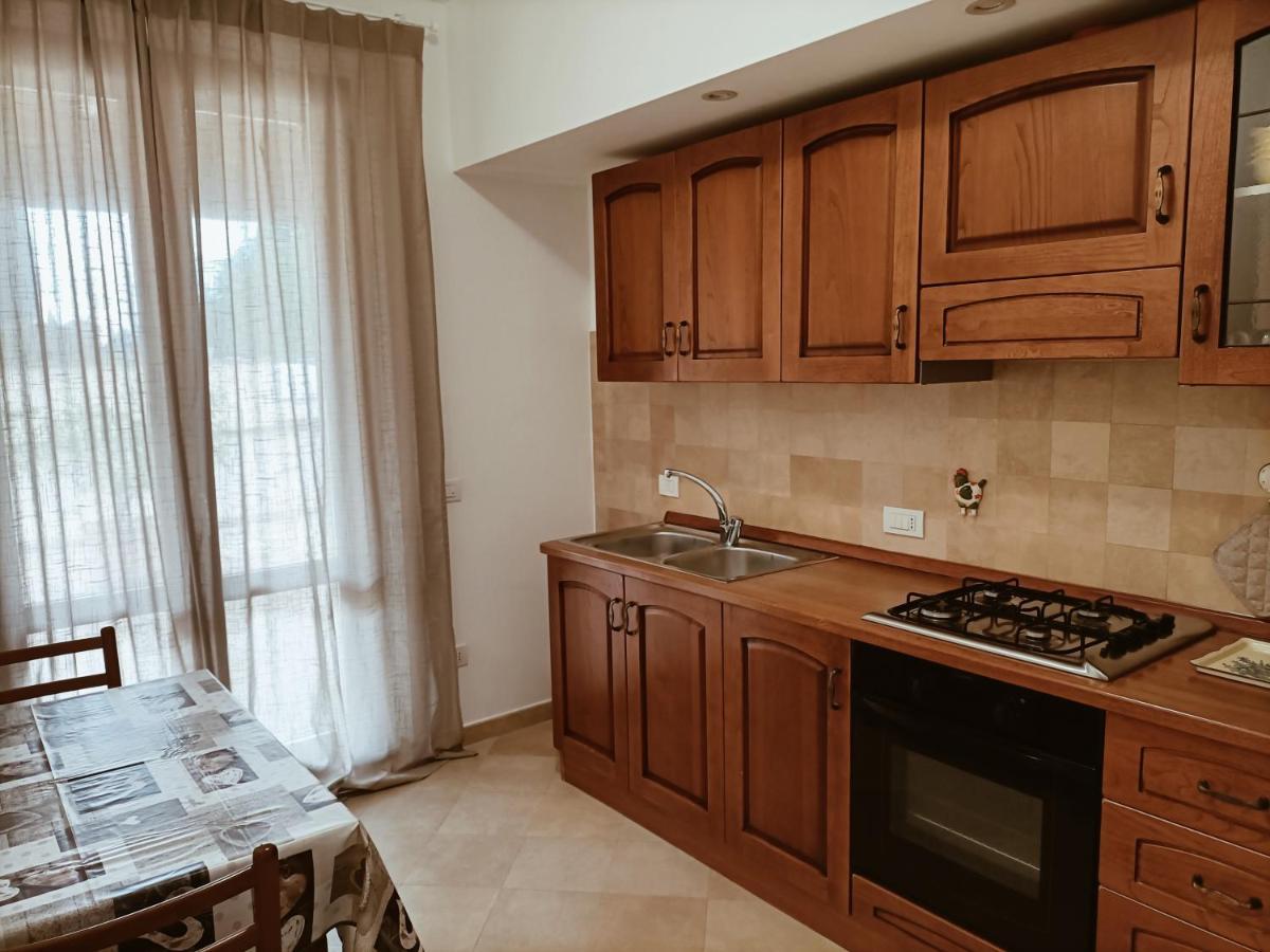 Casa Emilia - Appartamento Per Vacanze - Foligno Dış mekan fotoğraf