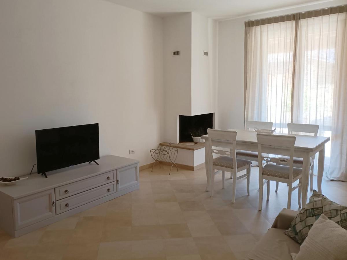 Casa Emilia - Appartamento Per Vacanze - Foligno Dış mekan fotoğraf